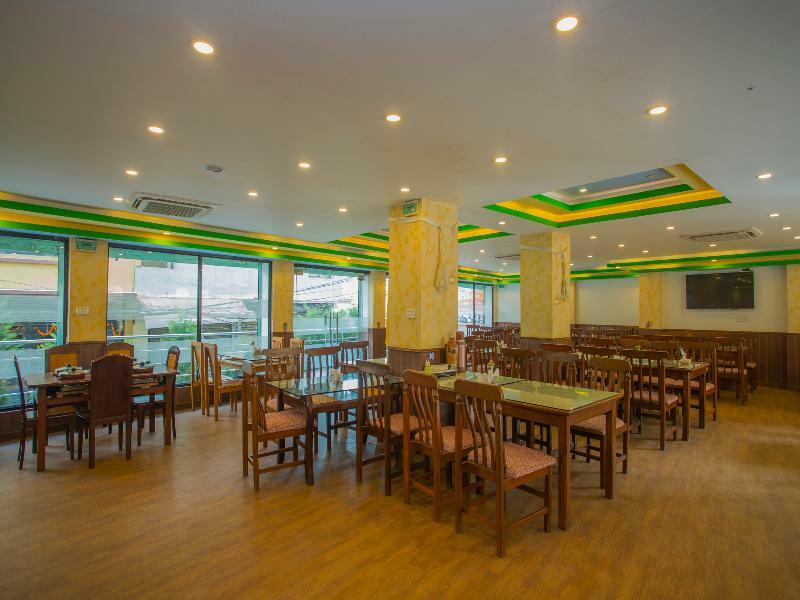 Oyo 255 White Zambala Hotel Катманду Екстериор снимка