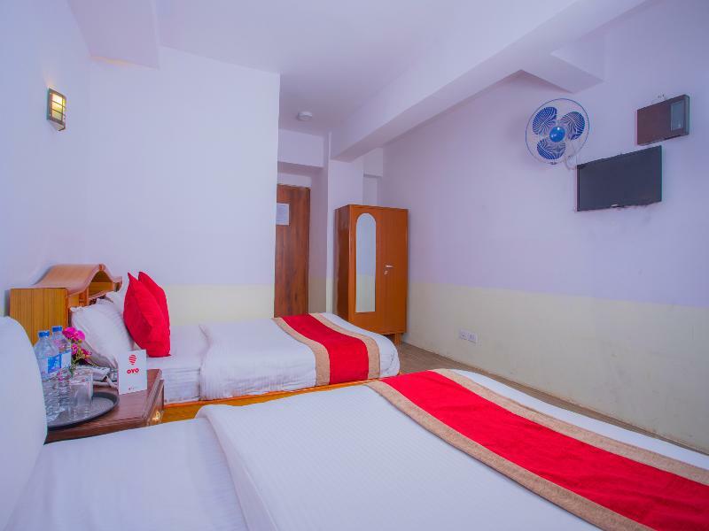 Oyo 255 White Zambala Hotel Катманду Екстериор снимка